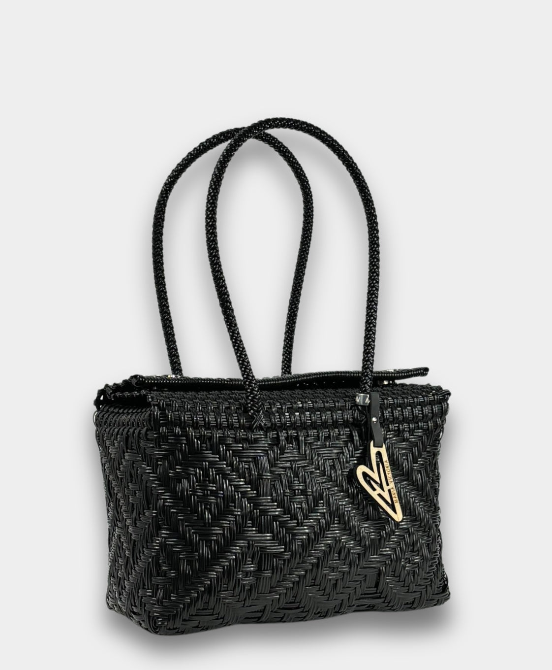 Glow Black Basket Medium