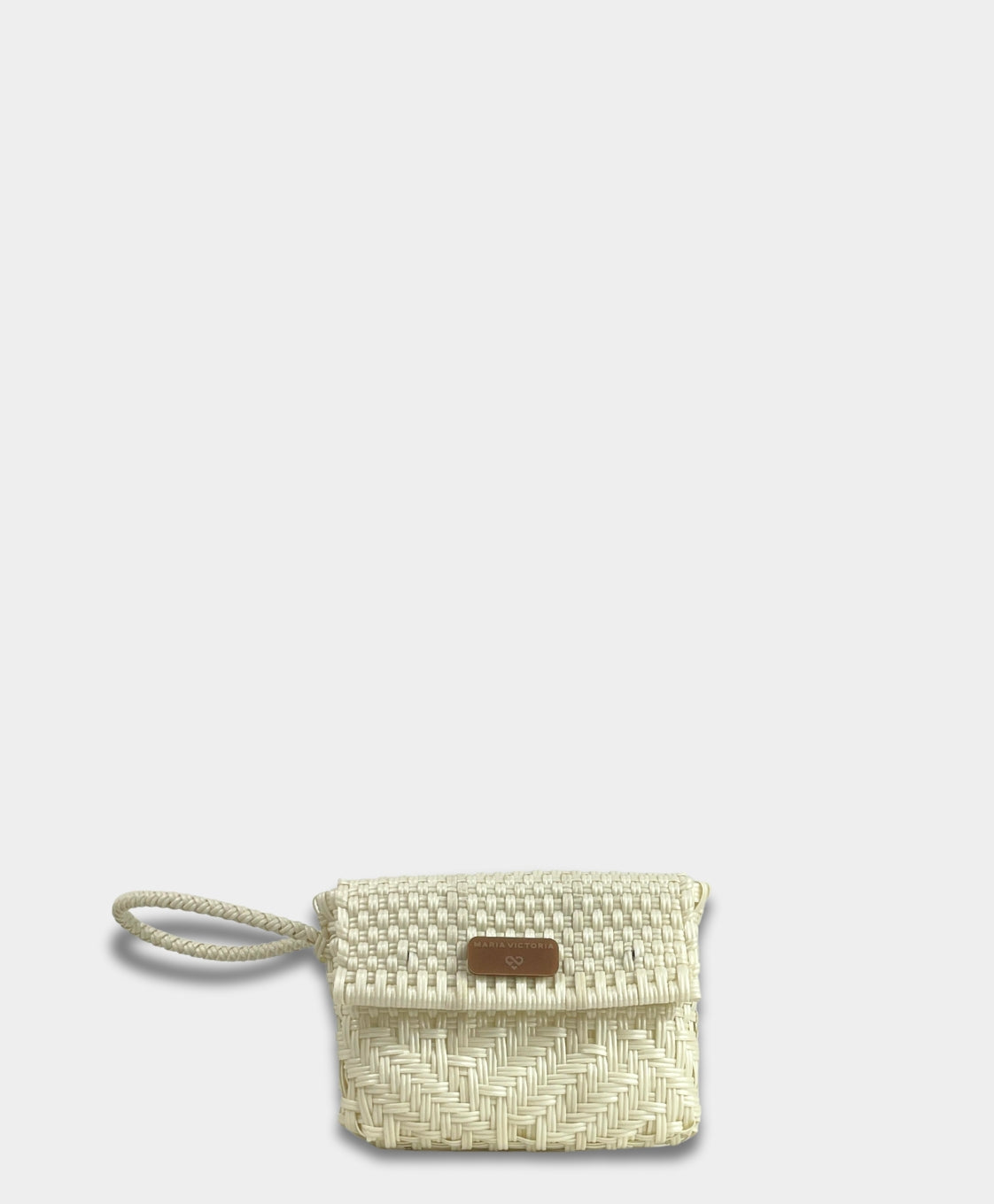 Glimmer Pearl Wristlet